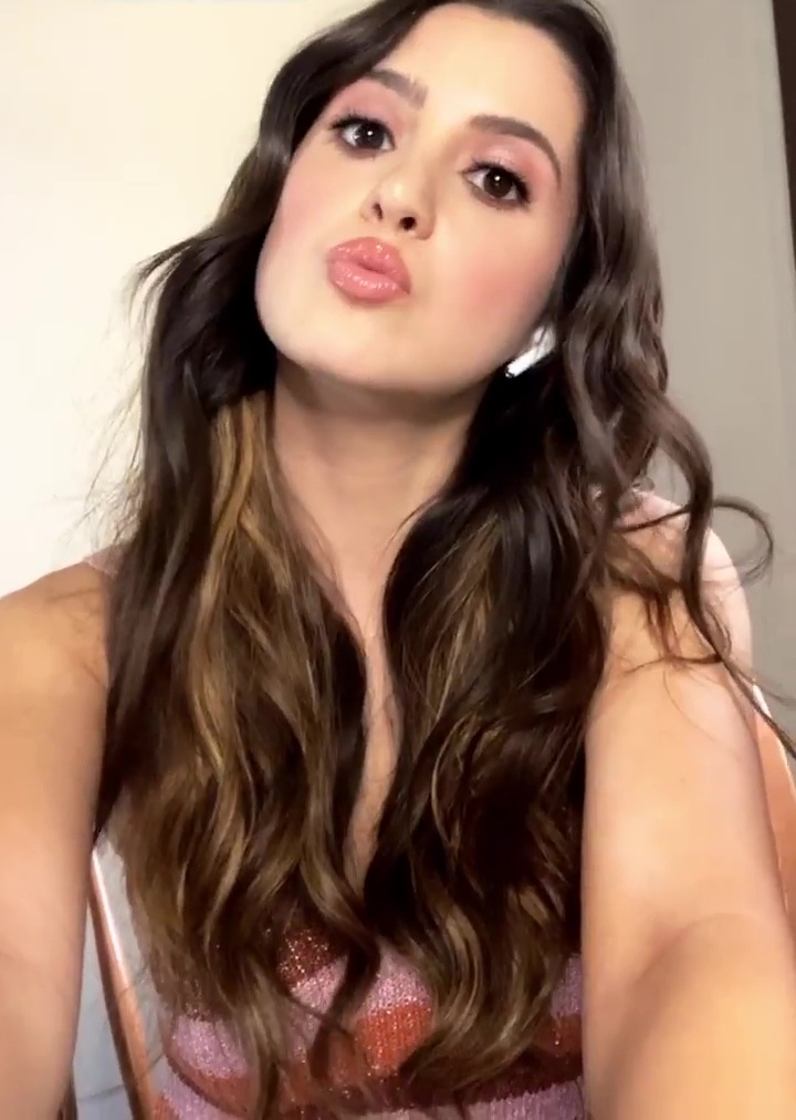 Laura Marano