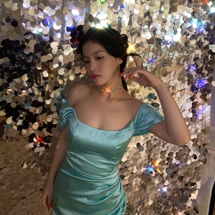 Lee Ha Yi