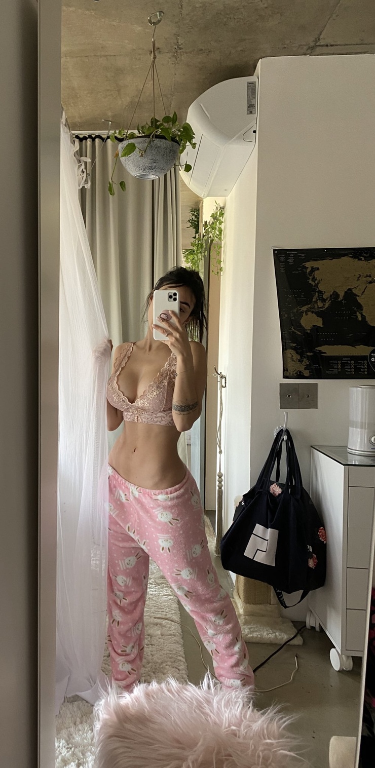 Nyvi Estephan Nyvi Estephan