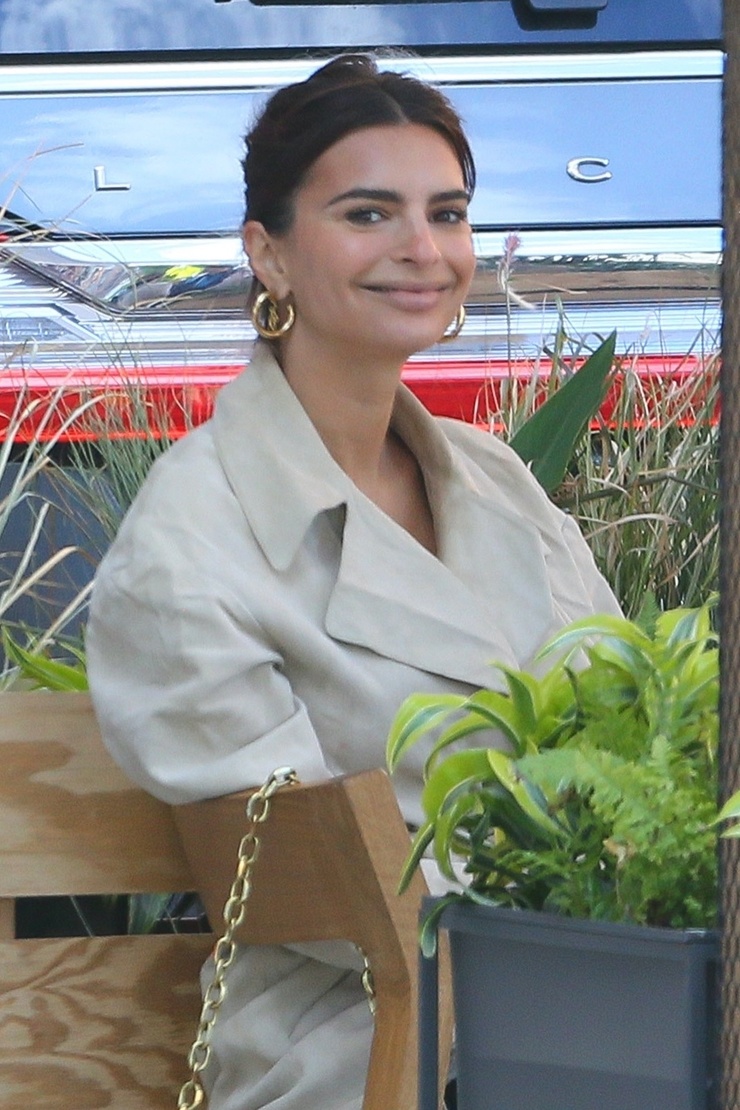 Emily Ratajkowski Emily Ratajkowski