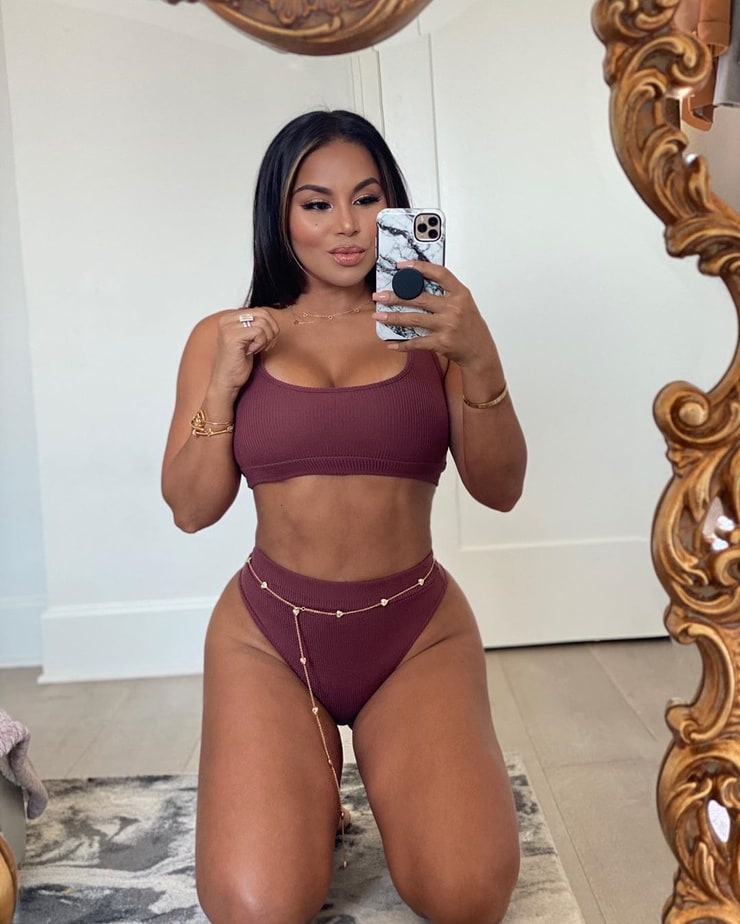 Dolly Castro