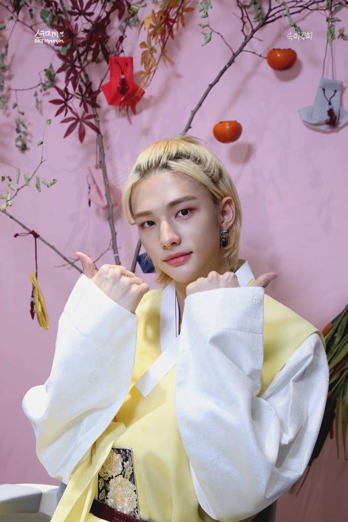 Hyun-Jin Hwang Hyun-Jin Hwang
