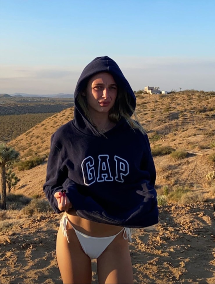 Gap sweatshirt emma chamberlain hot sale