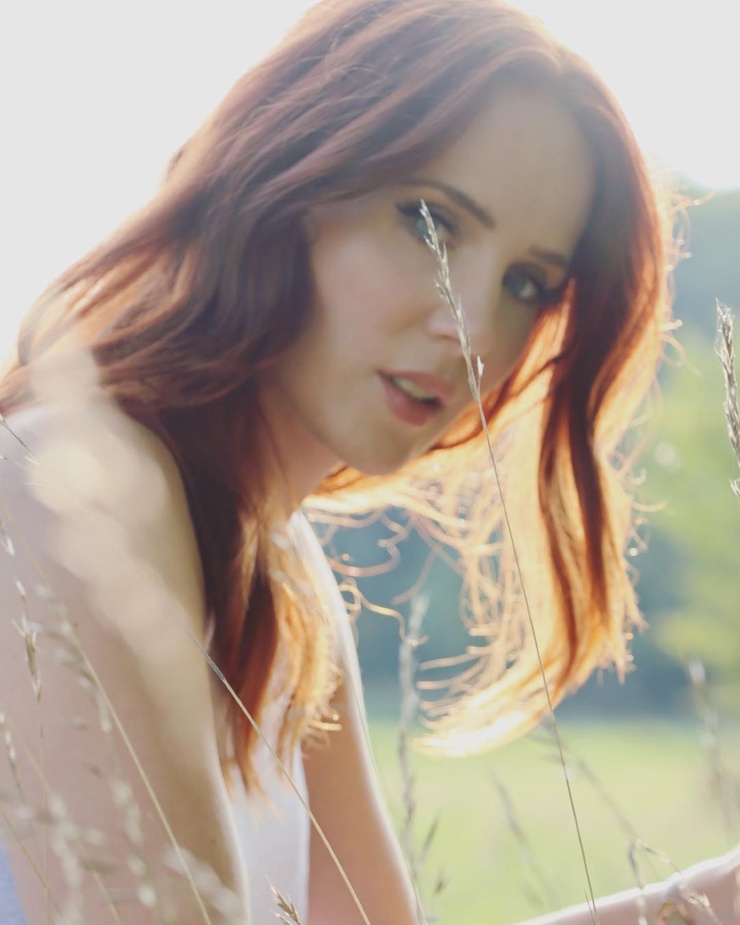 Simone Simons