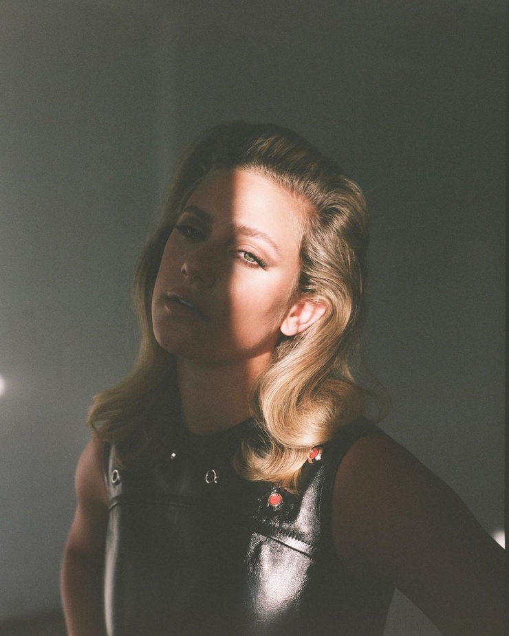 Lili Reinhart