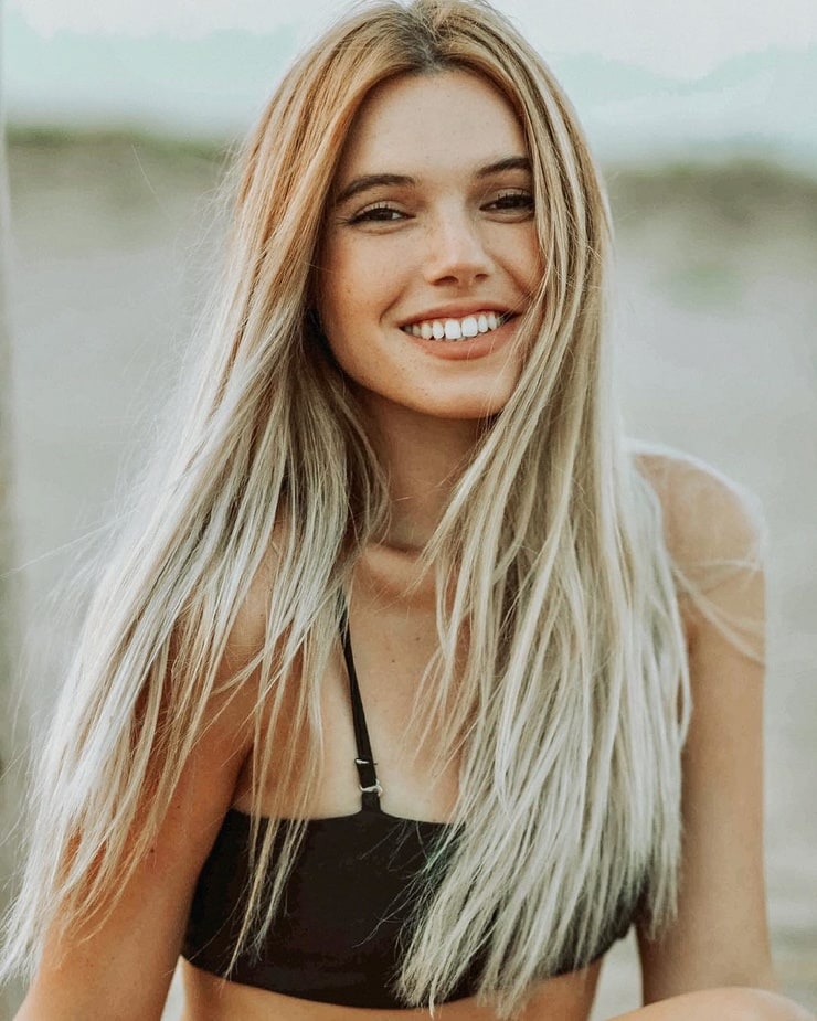 Julianne Binard Julianne Binard