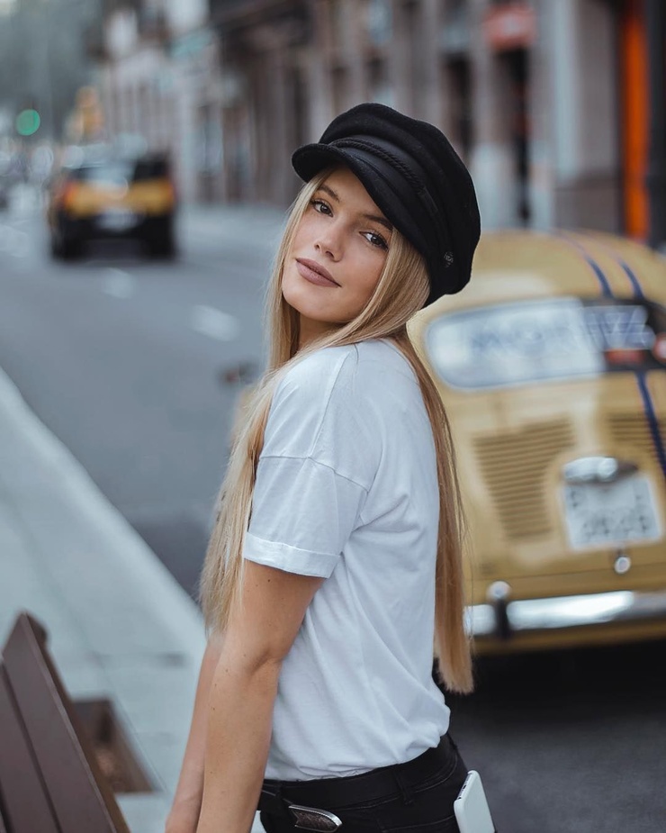 Julianne Binard Julianne Binard