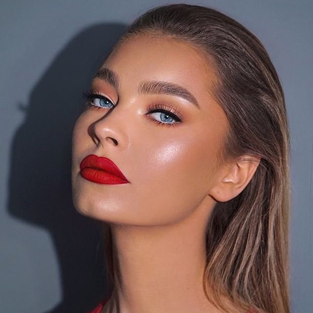 Adriana Mockovciakova Adriana Mockovciakova
