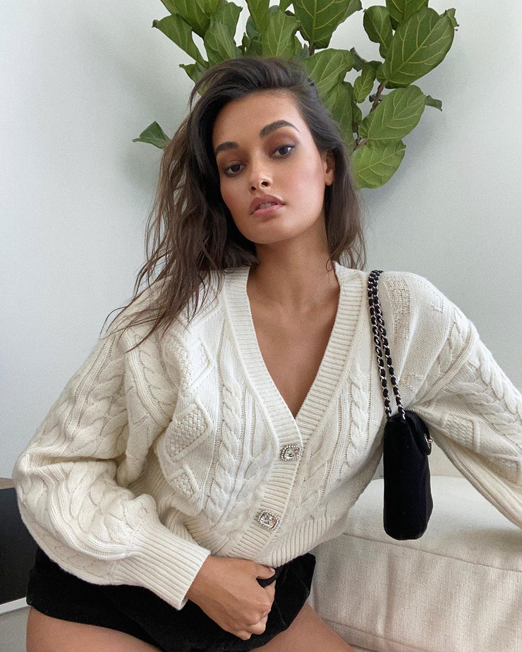 Gizele Oliveira Gizele Oliveira