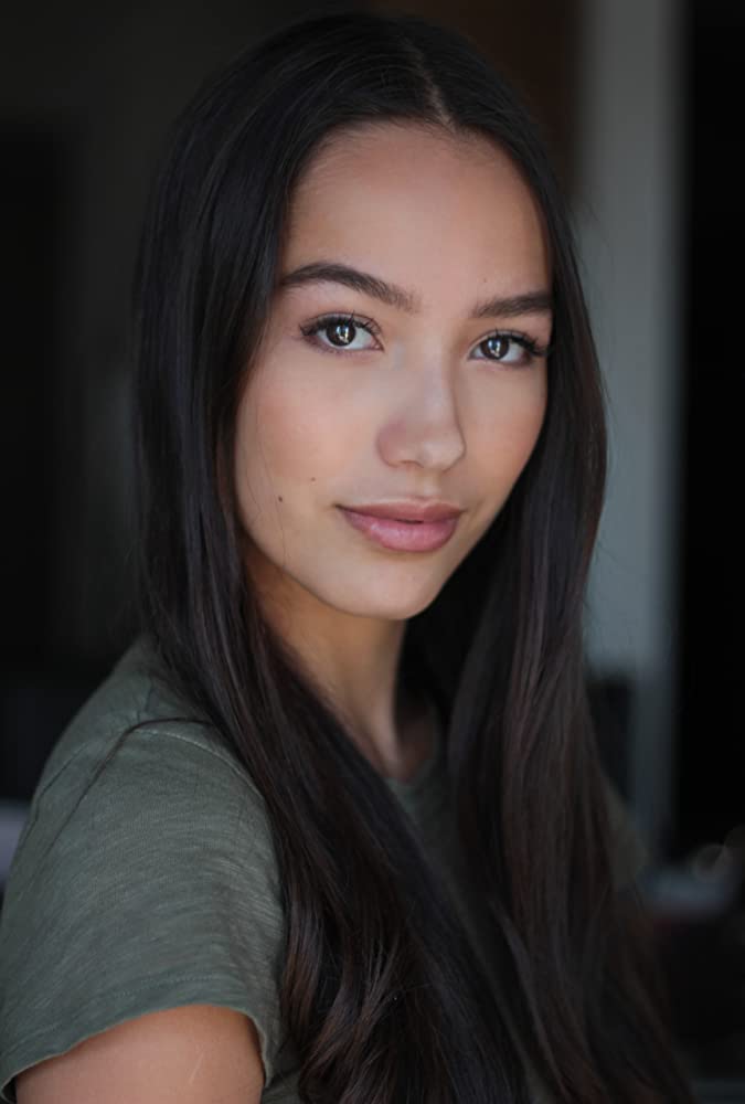Jasmine Vega