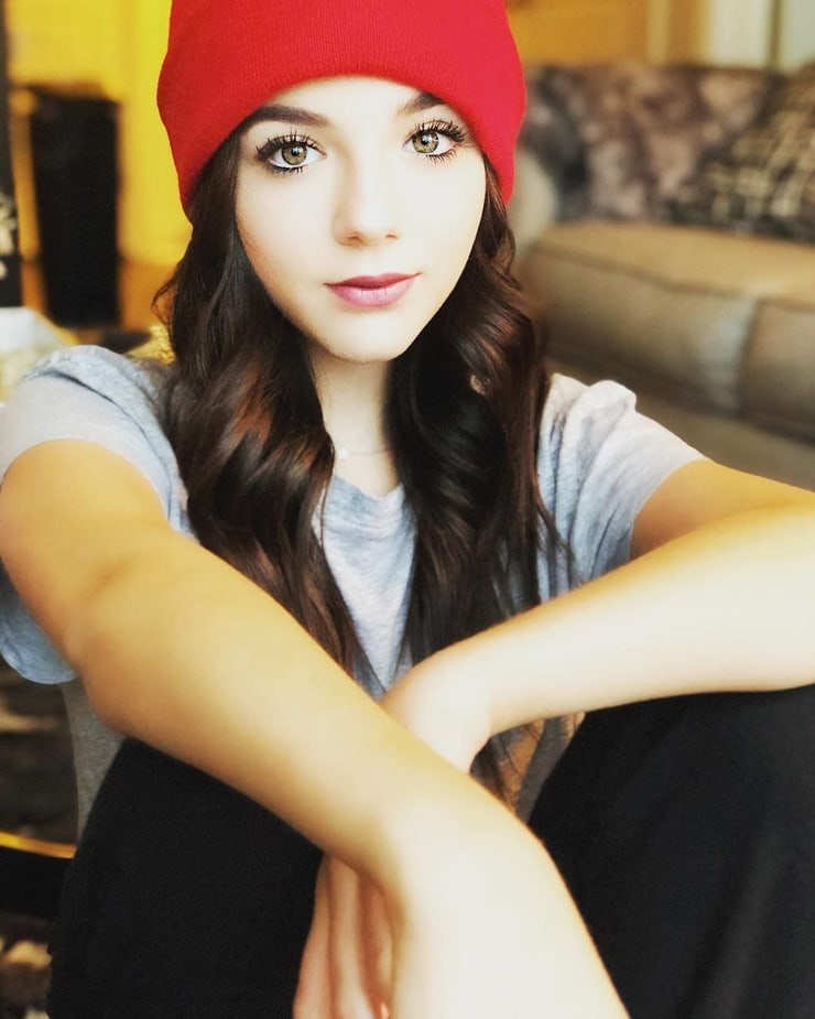 Alexa Nisenson