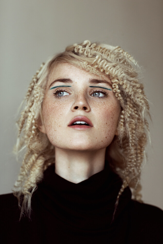 Picture of Alexa Reynen