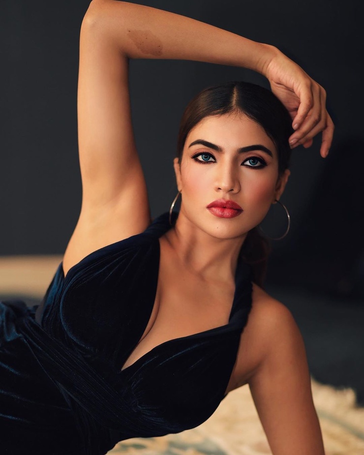 urvi shetty