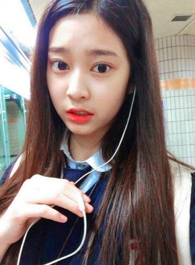 Min-ju Kim Min-ju Kim
