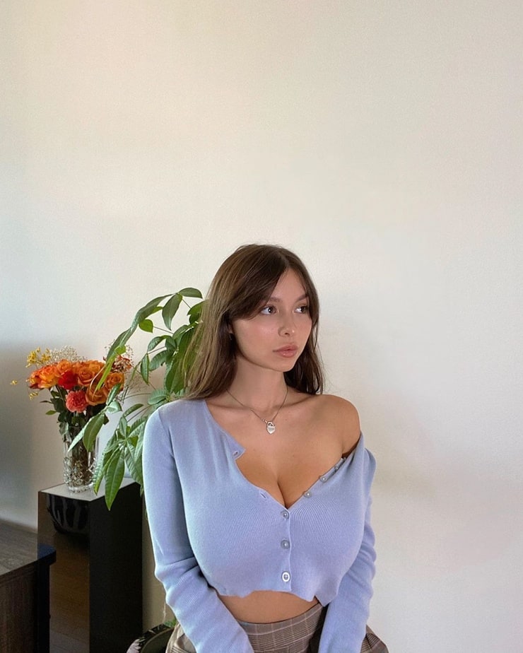 Picture Of Sophie Mudd 