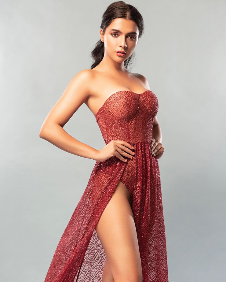 Ruhi Singh Ruhi Singh