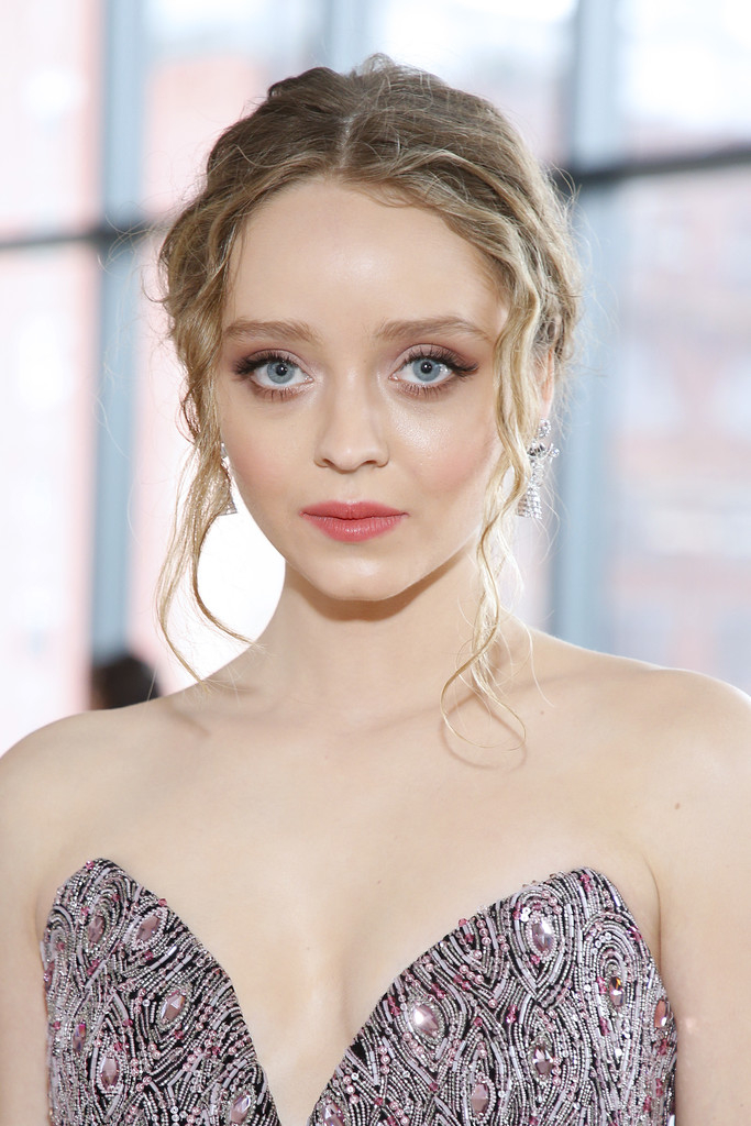 Madeleine Arthur