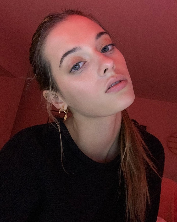 taya brooks