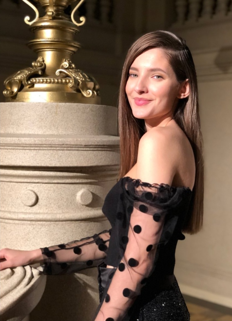 Sára Sandeva