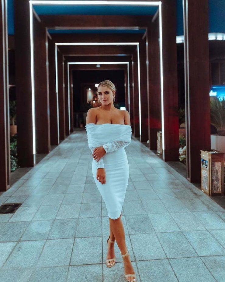 Kinsey Wolanski Kinsey Wolanski