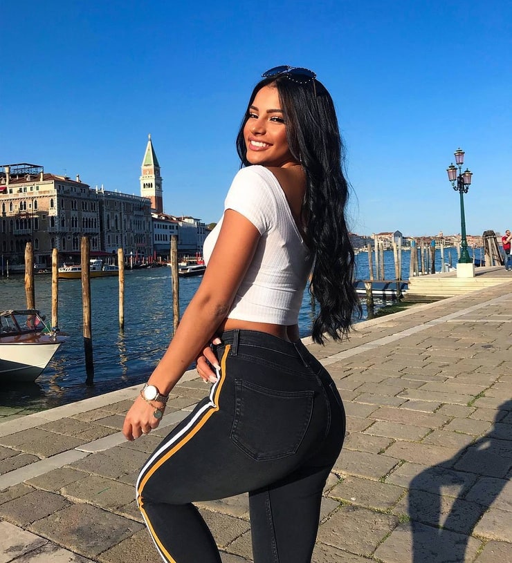 Ivana Santacruz Ivana Santacruz