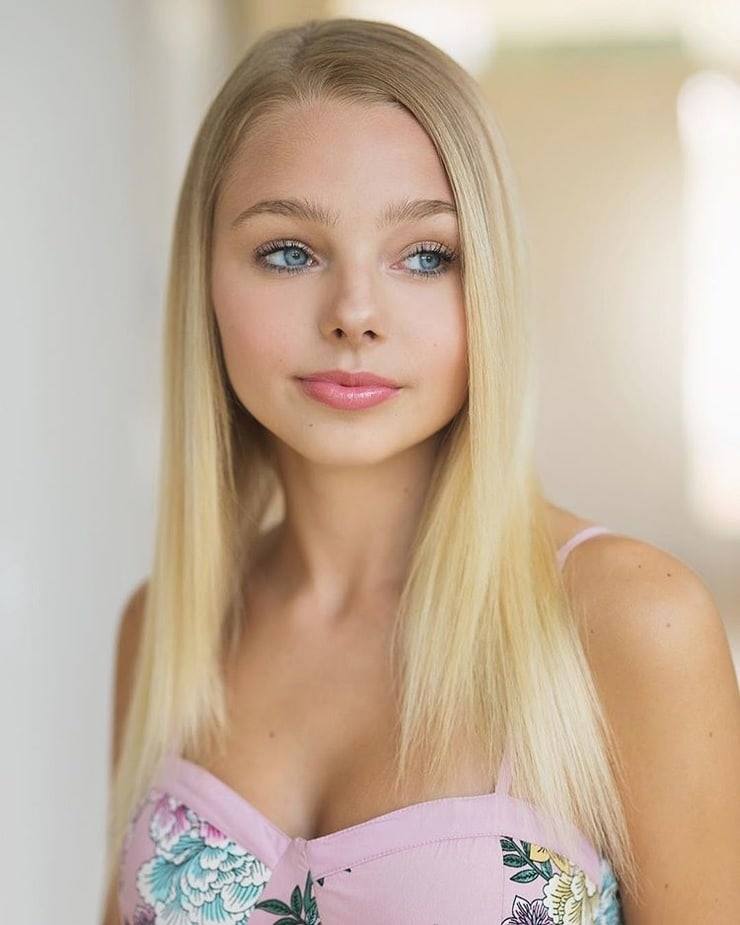 Gwen Rachel Gwen Rachel