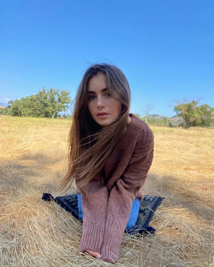 Lily Collins Lily Collins