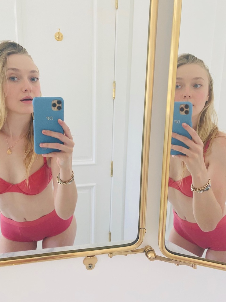 Dakota Fanning Dakota Fanning