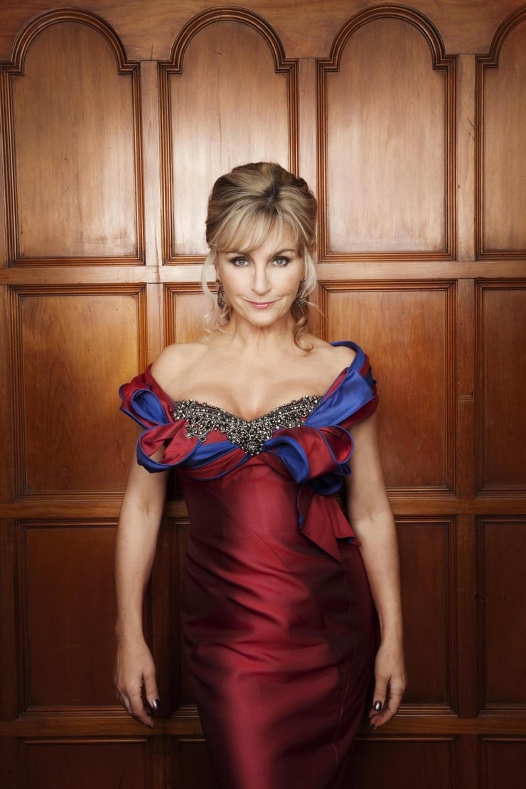 Lesley Garrett