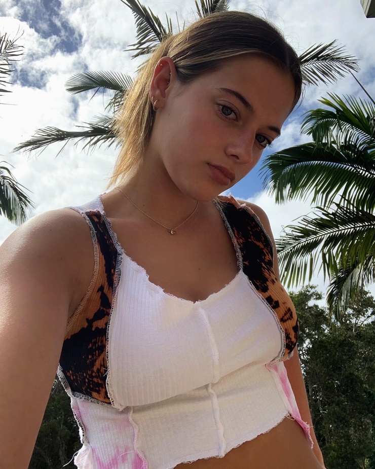 taya brooks