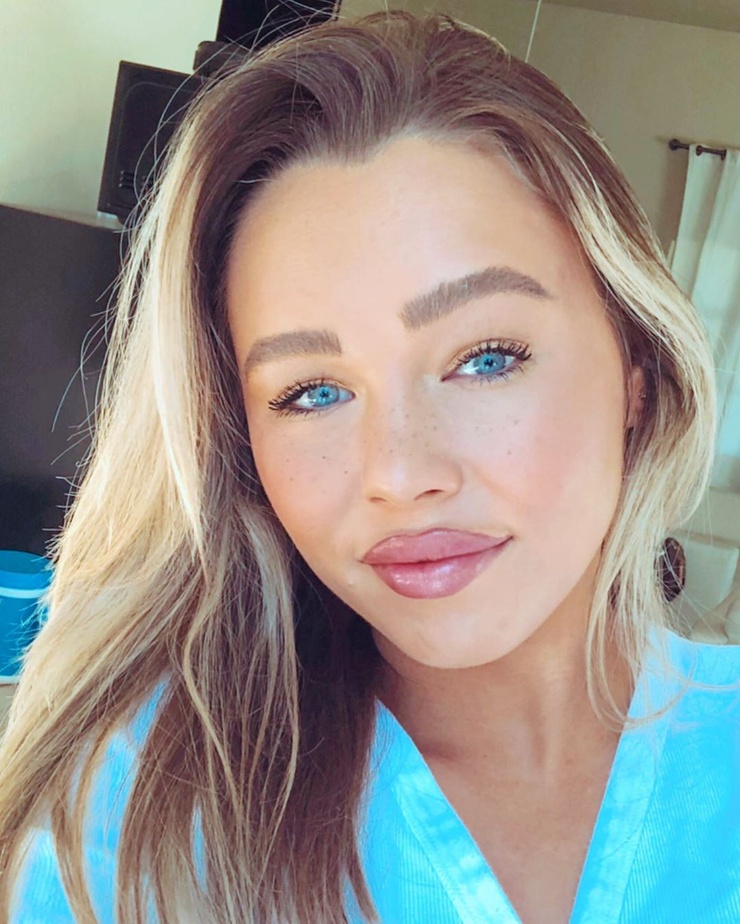 Chandler Rachelle Chandler Rachelle