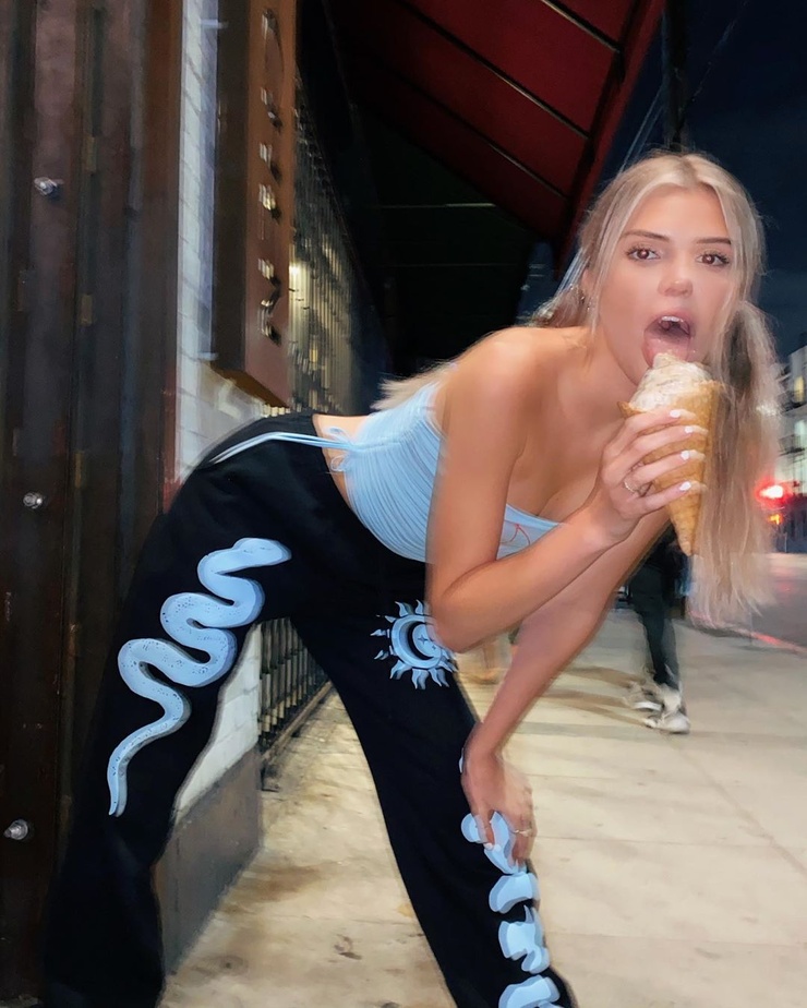 Alissa Violet