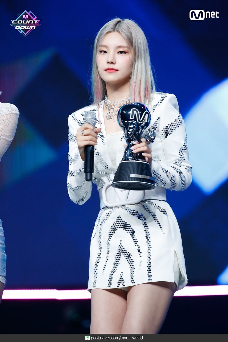 picture hwang yeji picture hwang yeji