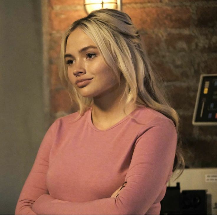 Natalie Alyn Lind Natalie Alyn Lind