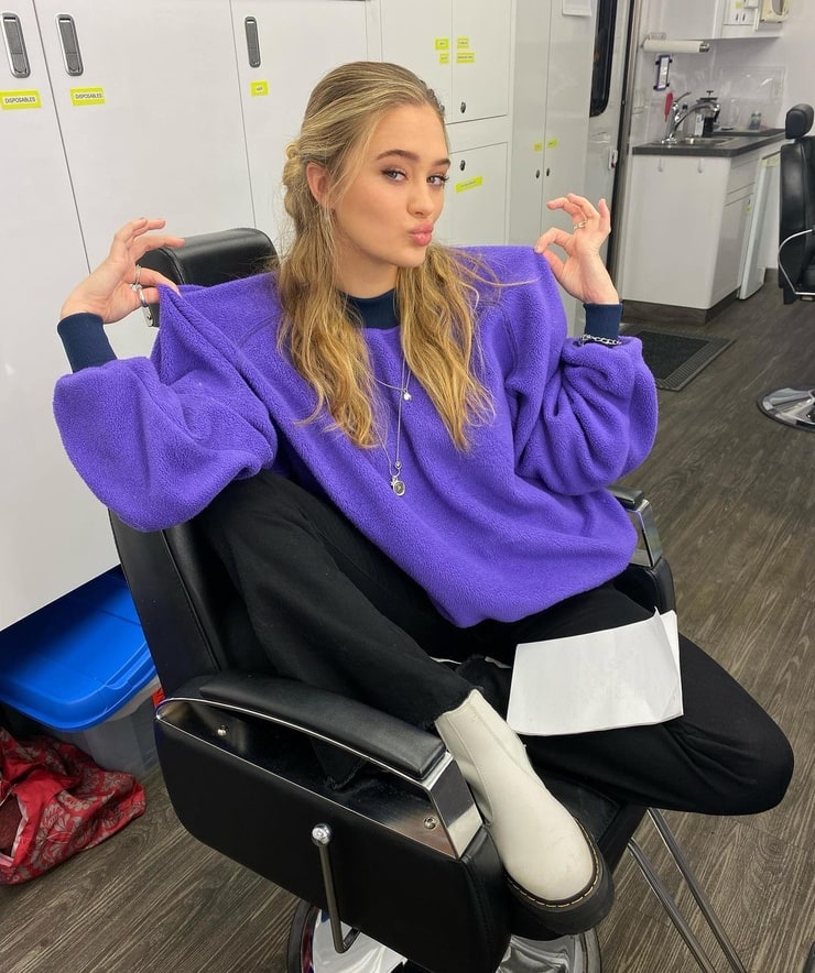 Lizzy Greene