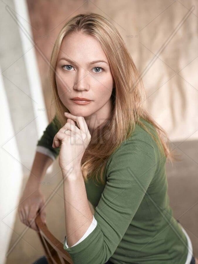 Sarah Wynter