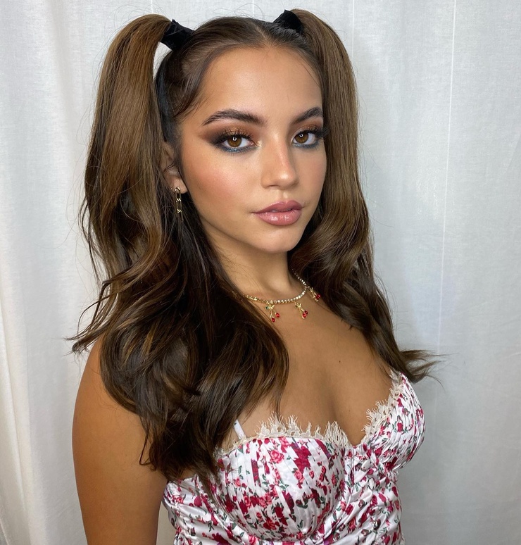Isabela Moner Isabela Moner