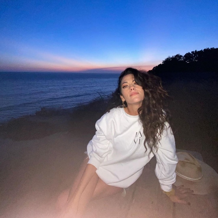 Inbar Lavi Inbar Lavi