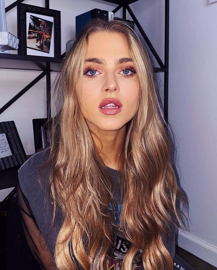 Anne Winters Anne Winters