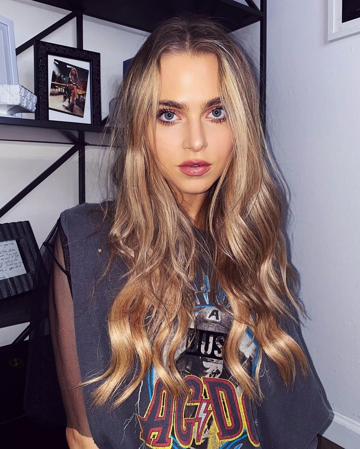 Anne Winters Anne Winters