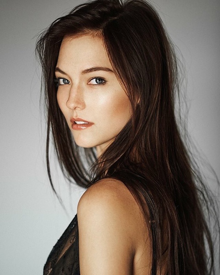 Savvy Taylor Savvy Taylor