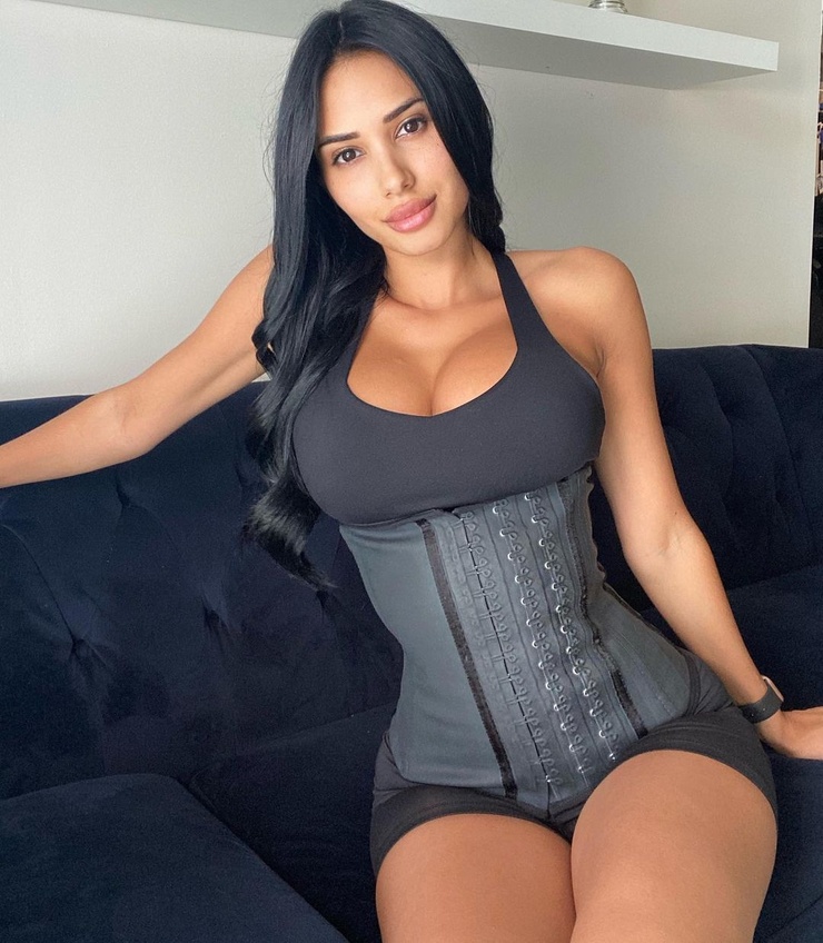 Amber Quinn Amber Quinn
