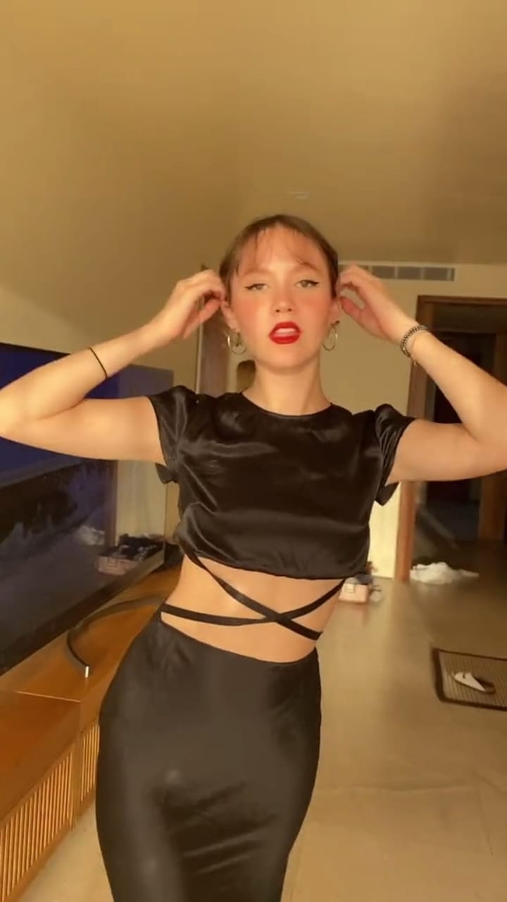 Iris Apatow