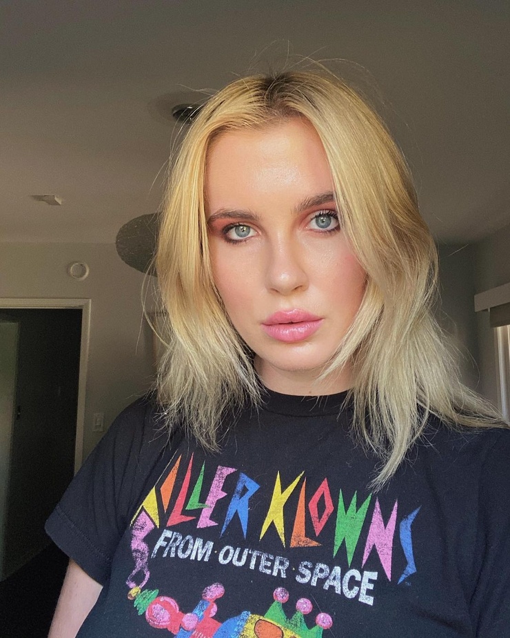 Ireland Baldwin