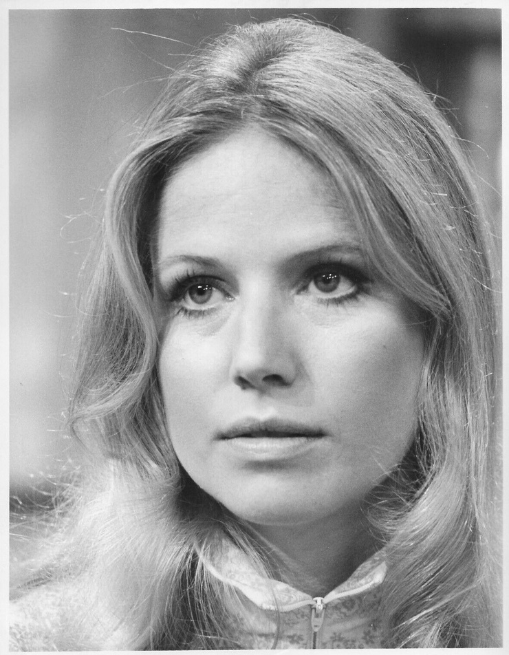 Leslie Charleson