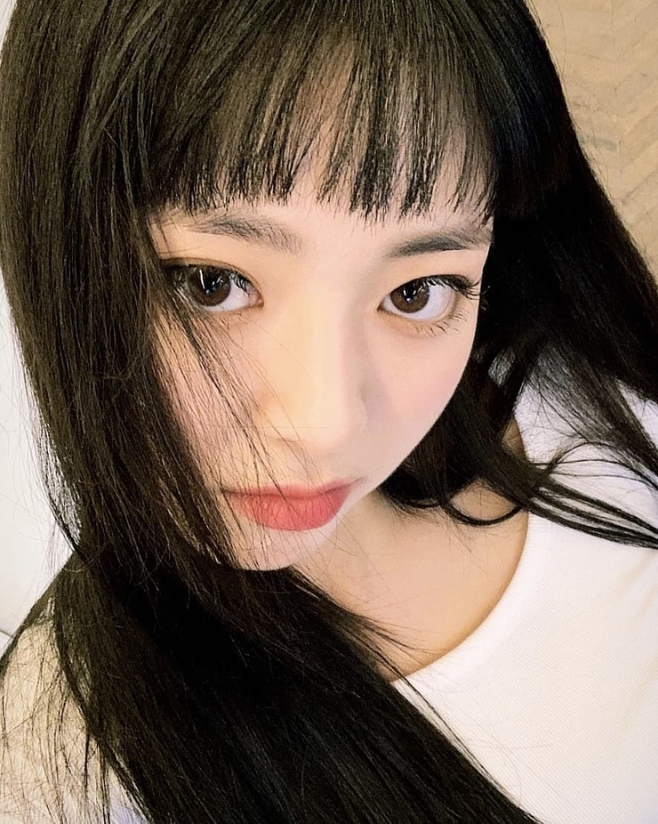 Yuna (ITZY) Yuna (ITZY)
