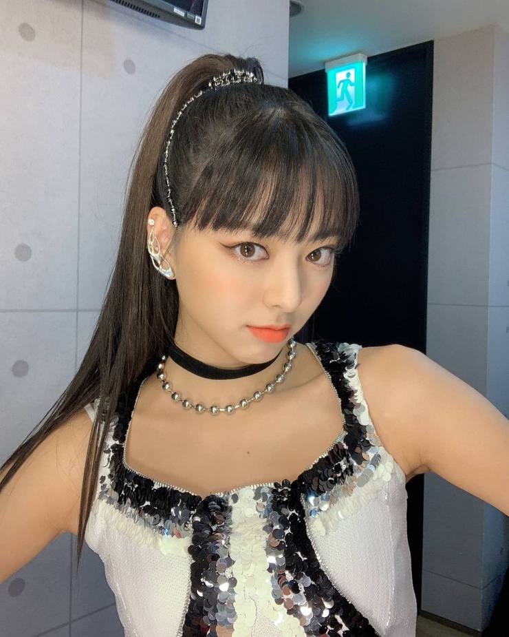 Yuna (ITZY) Yuna (ITZY)