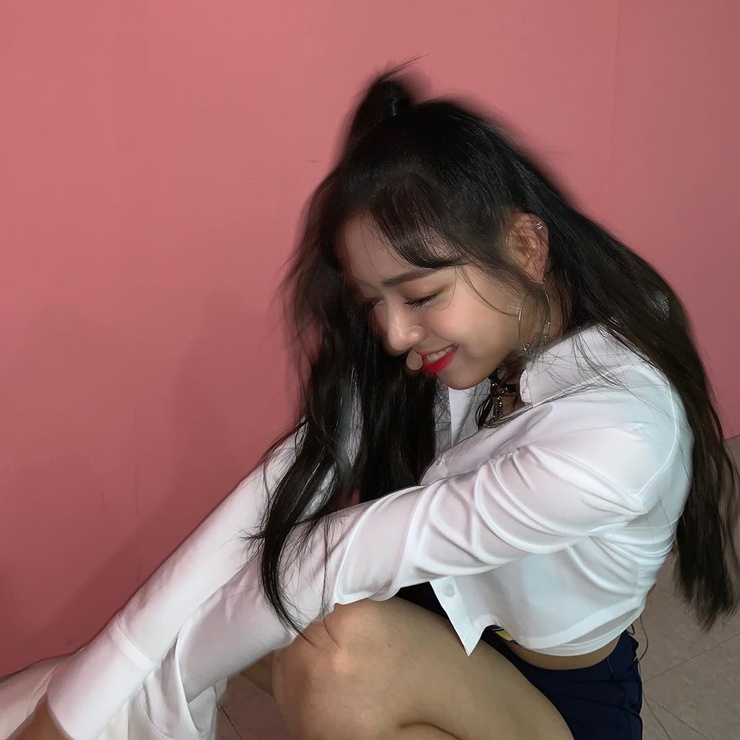 Yuna (ITZY) Yuna (ITZY)