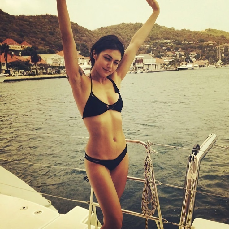 Daniella Pineda Daniella Pineda