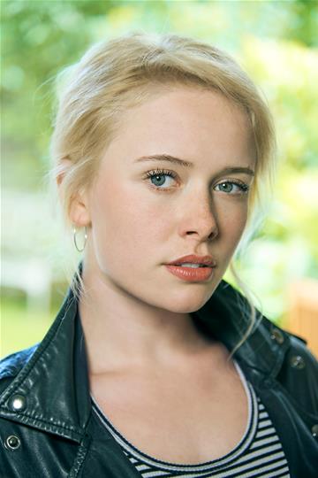 Amelia Eve Amelia Eve